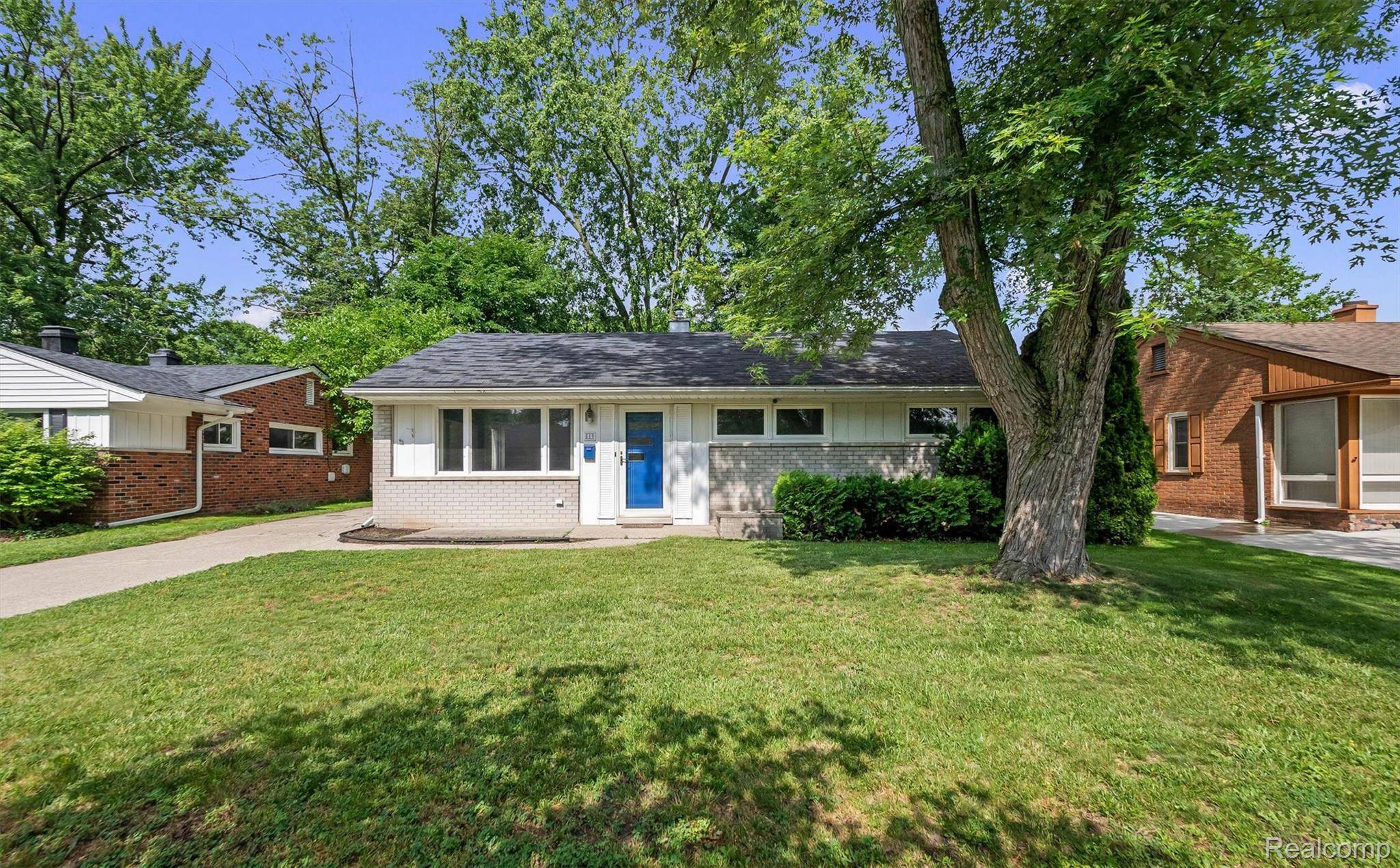519 Essex ST, Clawson, MI 48017