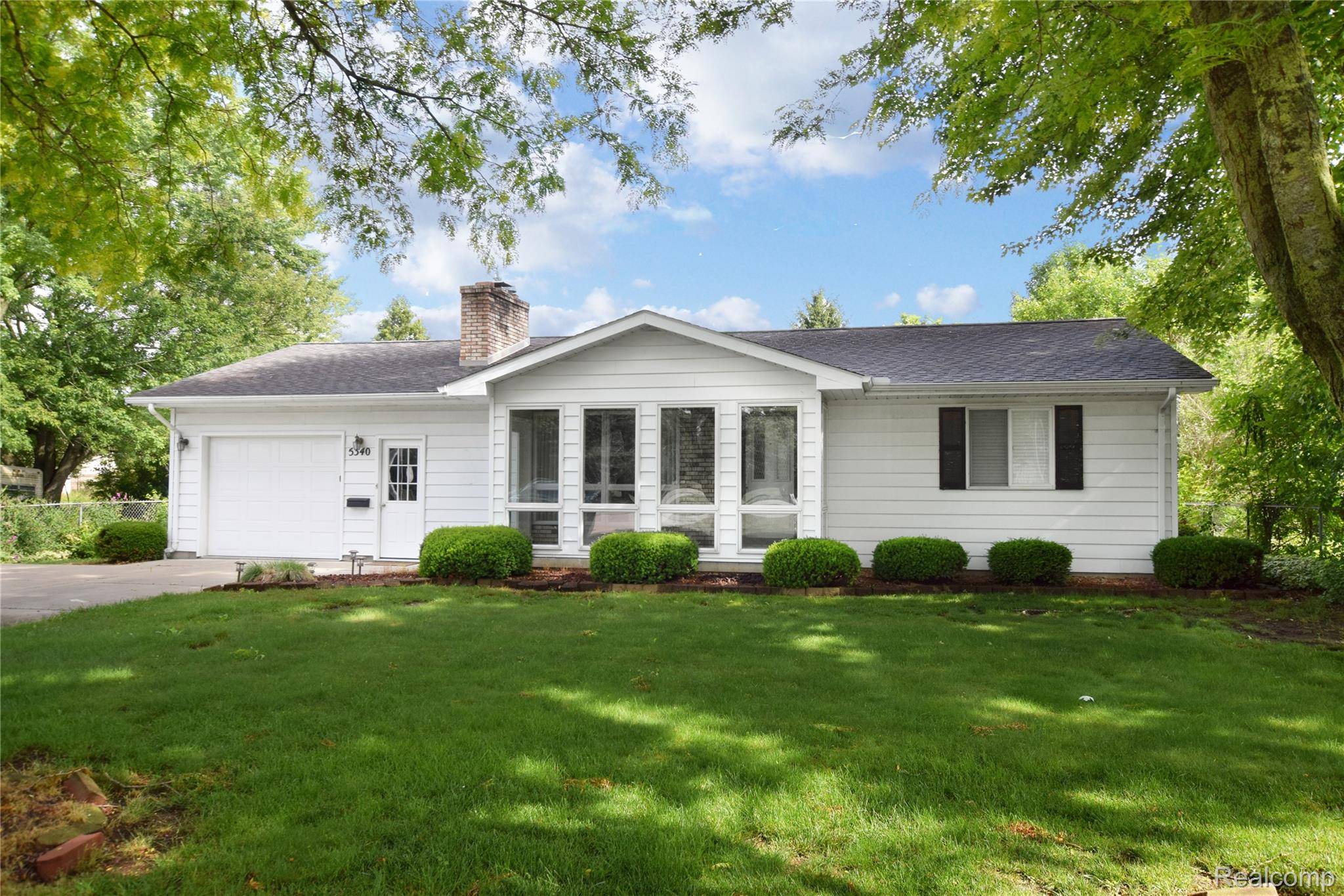 5340 Brobeck ST, Flint Charter Township, MI 48532