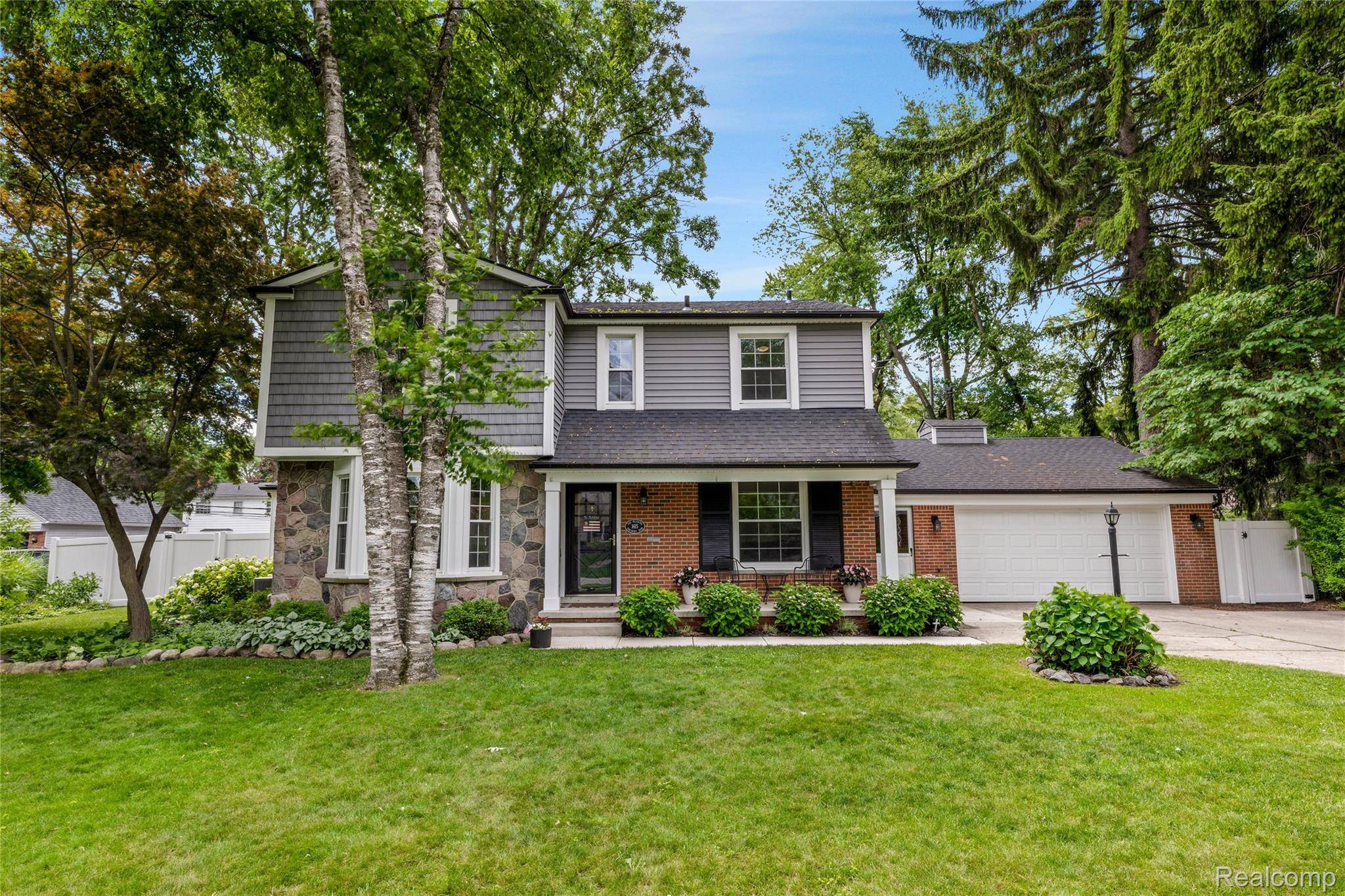 1615 Earlmont RD, Berkley, MI 48072