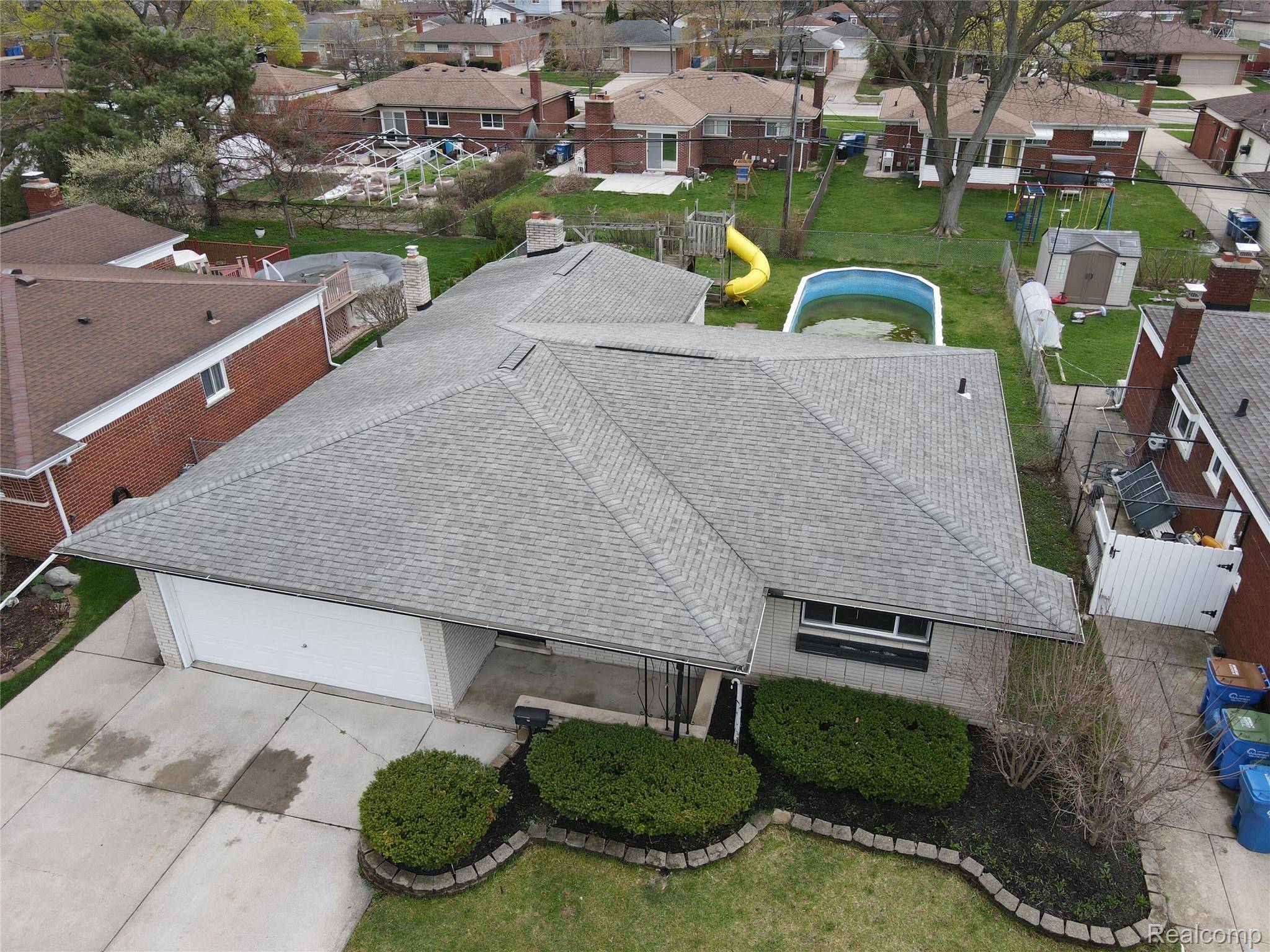 32514 Gainsborough DR, Warren, MI 48088