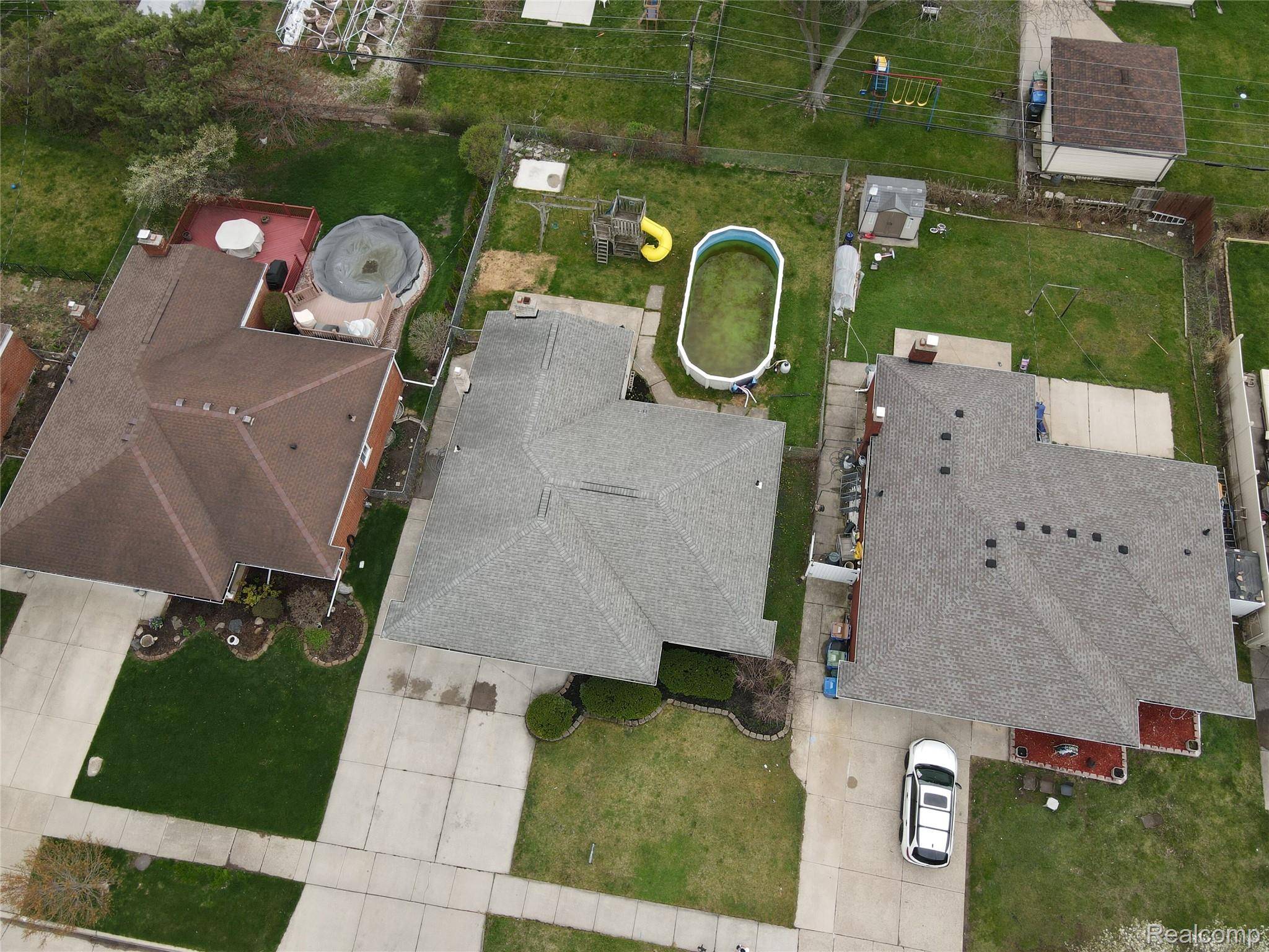 32514 Gainsborough DR, Warren, MI 48088