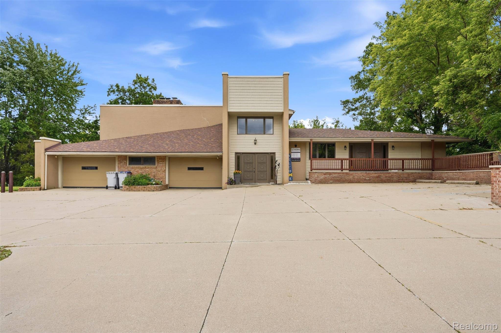 11032 Grand River RD, Green Oak Township, MI 48116