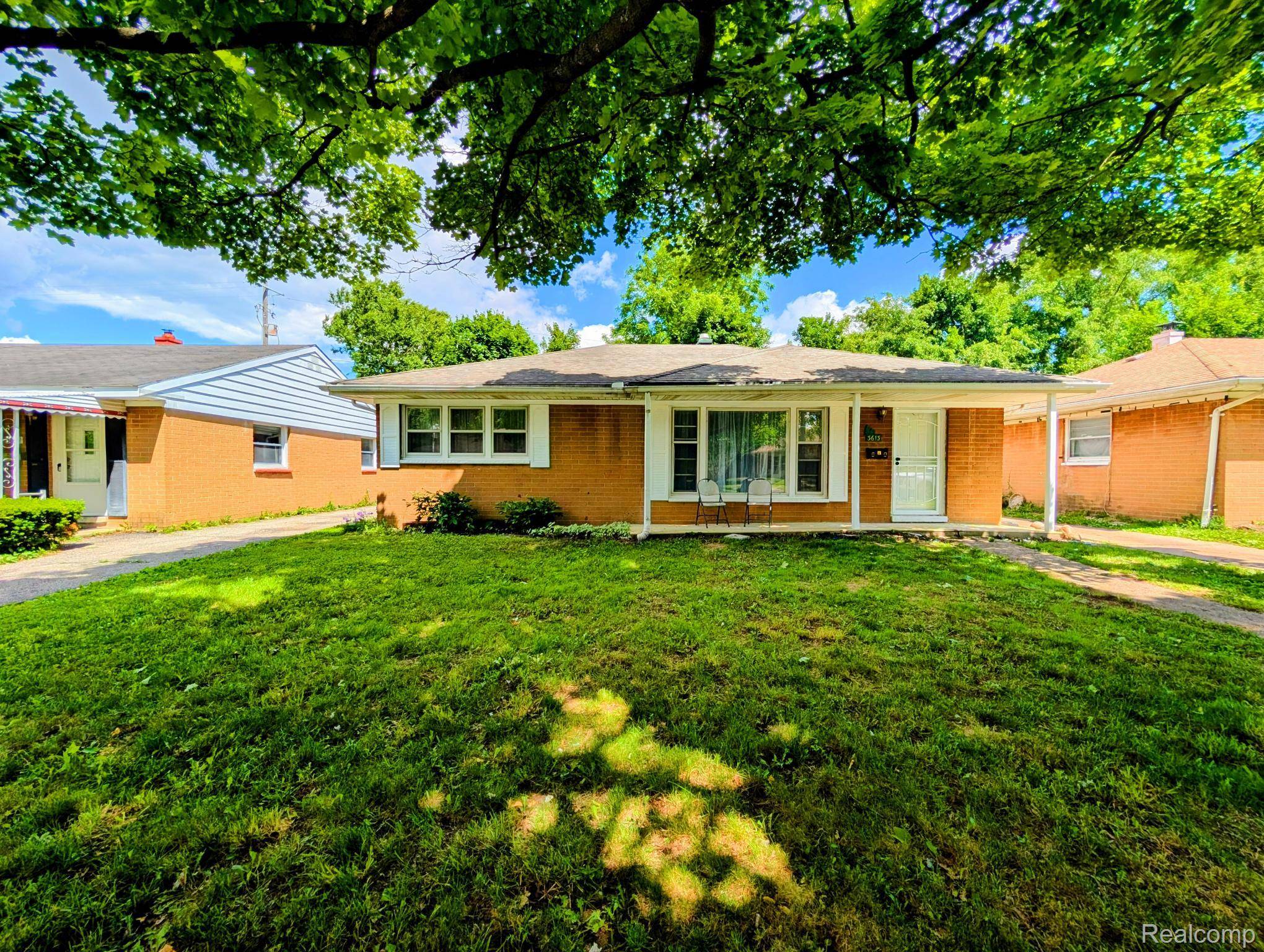 3613 Cherokee AVE, Flint, MI 48507