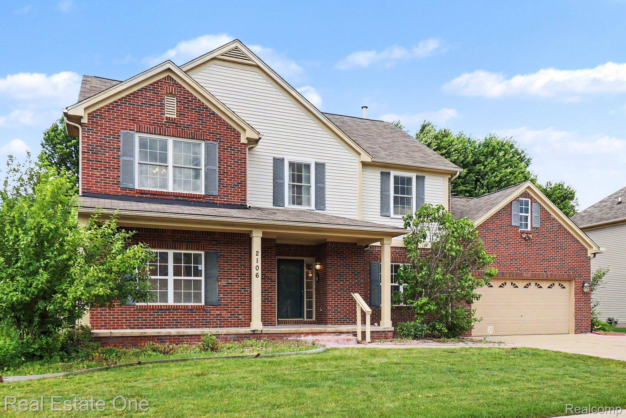 2106 Cattail CIR, Rochester Hills, MI 48309