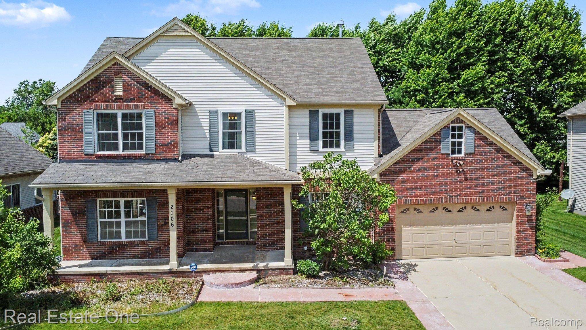 2106 Cattail CIR, Rochester Hills, MI 48309
