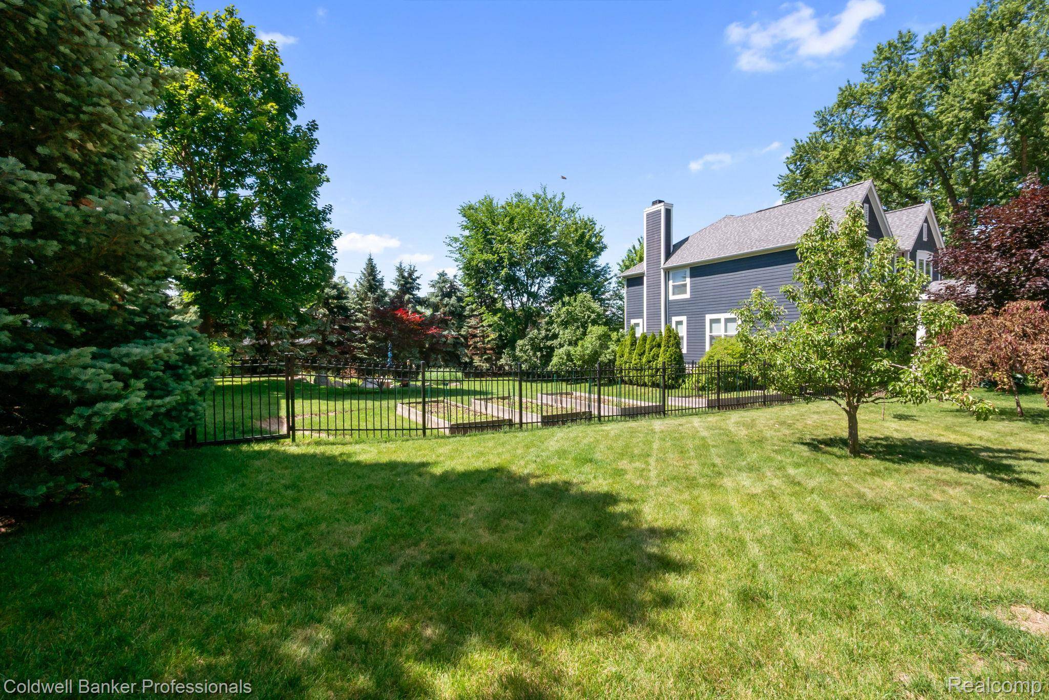 935 Simpson ST, Plymouth, MI 48170
