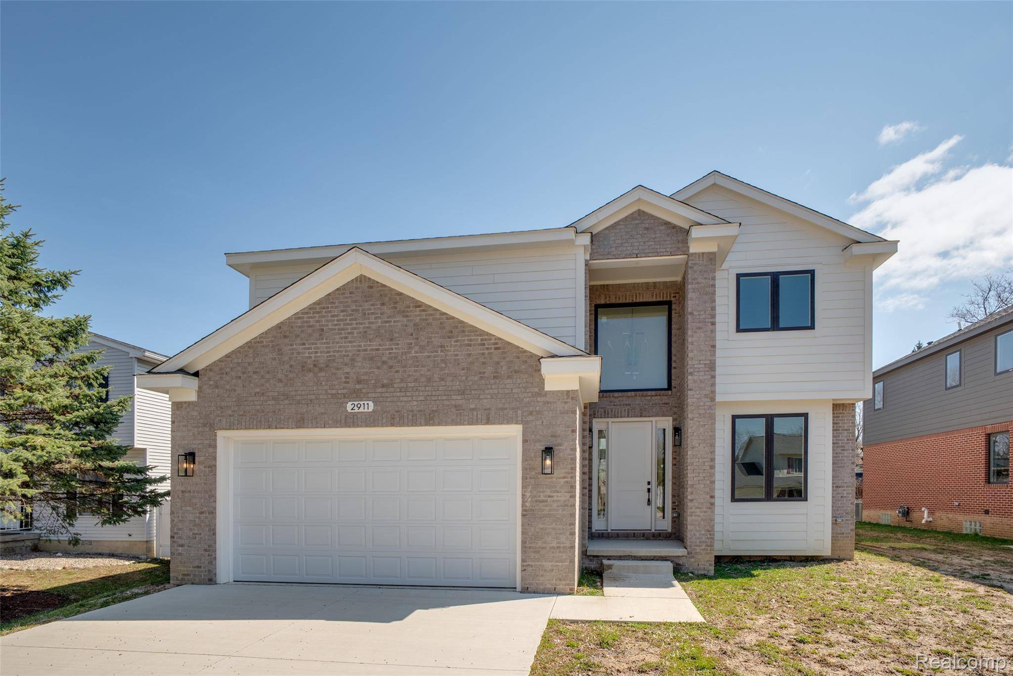 2911 Walsh DR, Rochester Hills, MI 48309