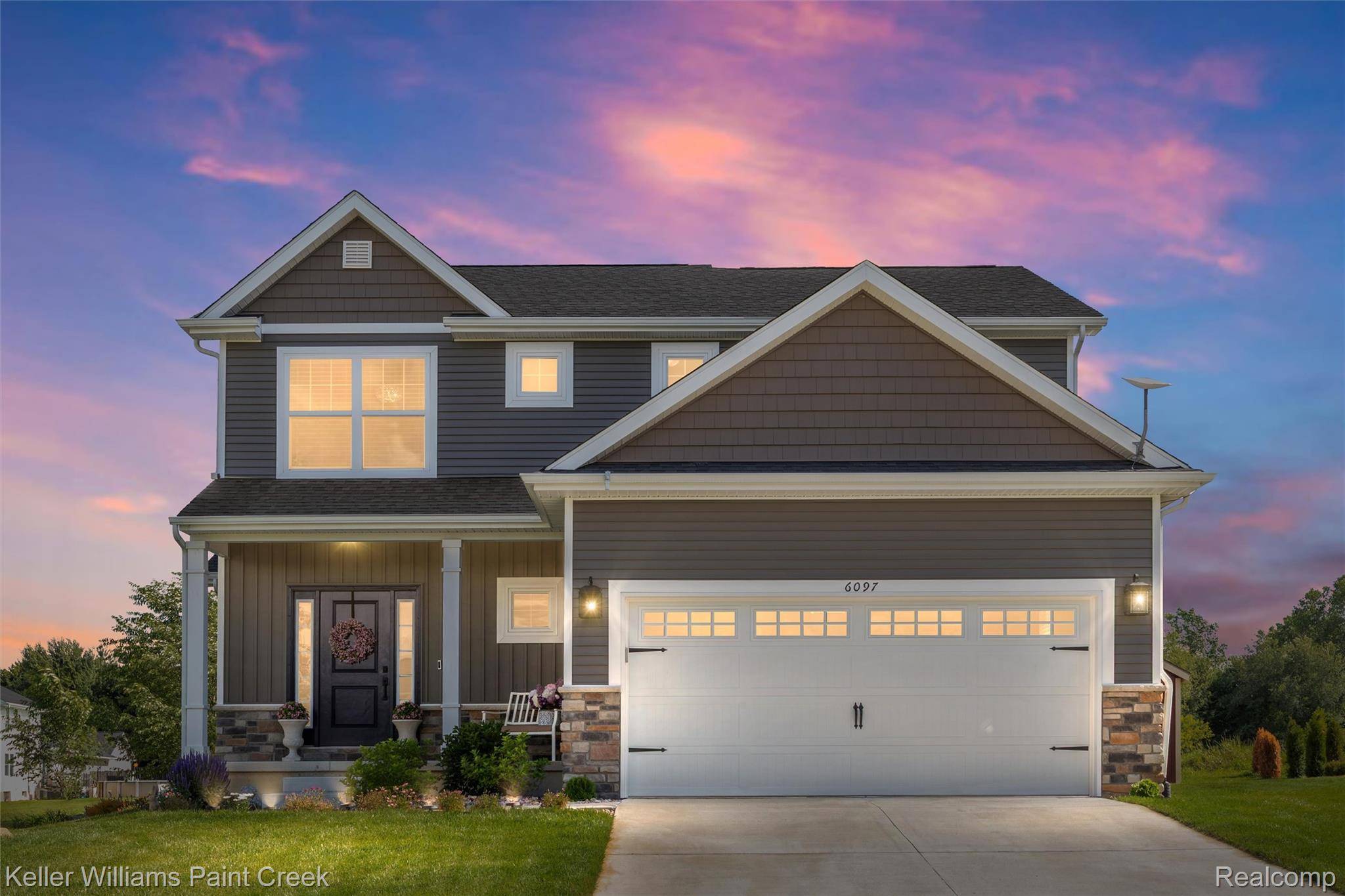 6097 Summerbrooke CIR, Handy Township, MI 48836