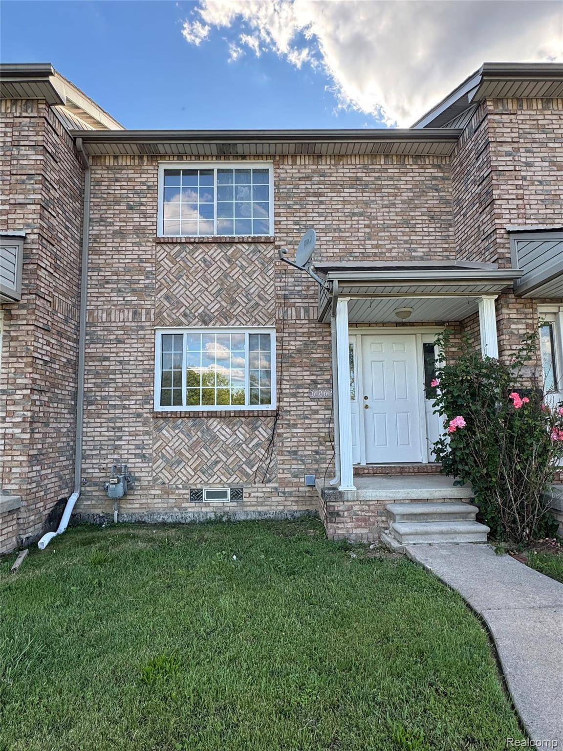 6063 Miller RD, Dearborn, MI 48126