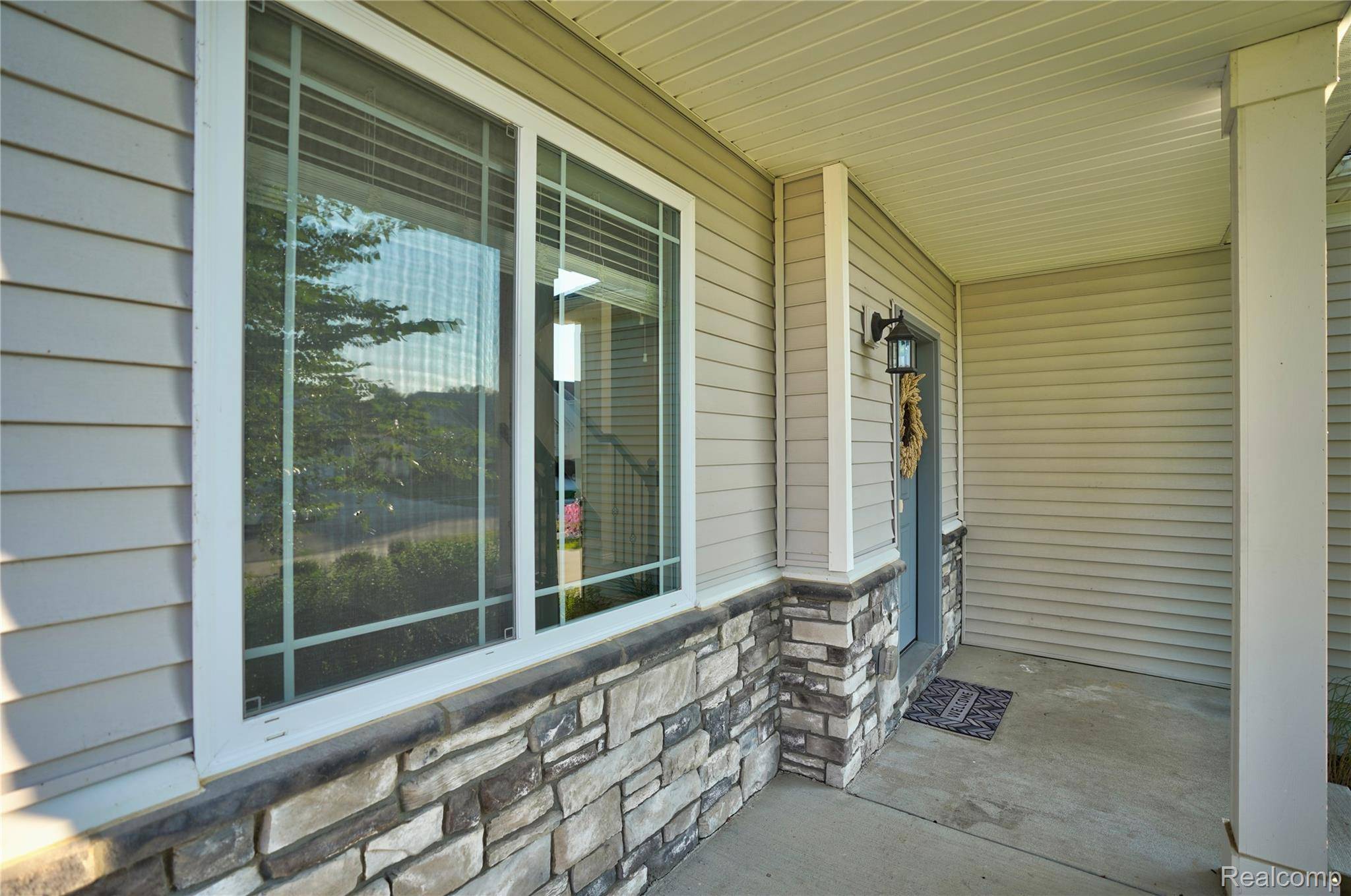 320 Hidden River E, Holly Township, MI 48442