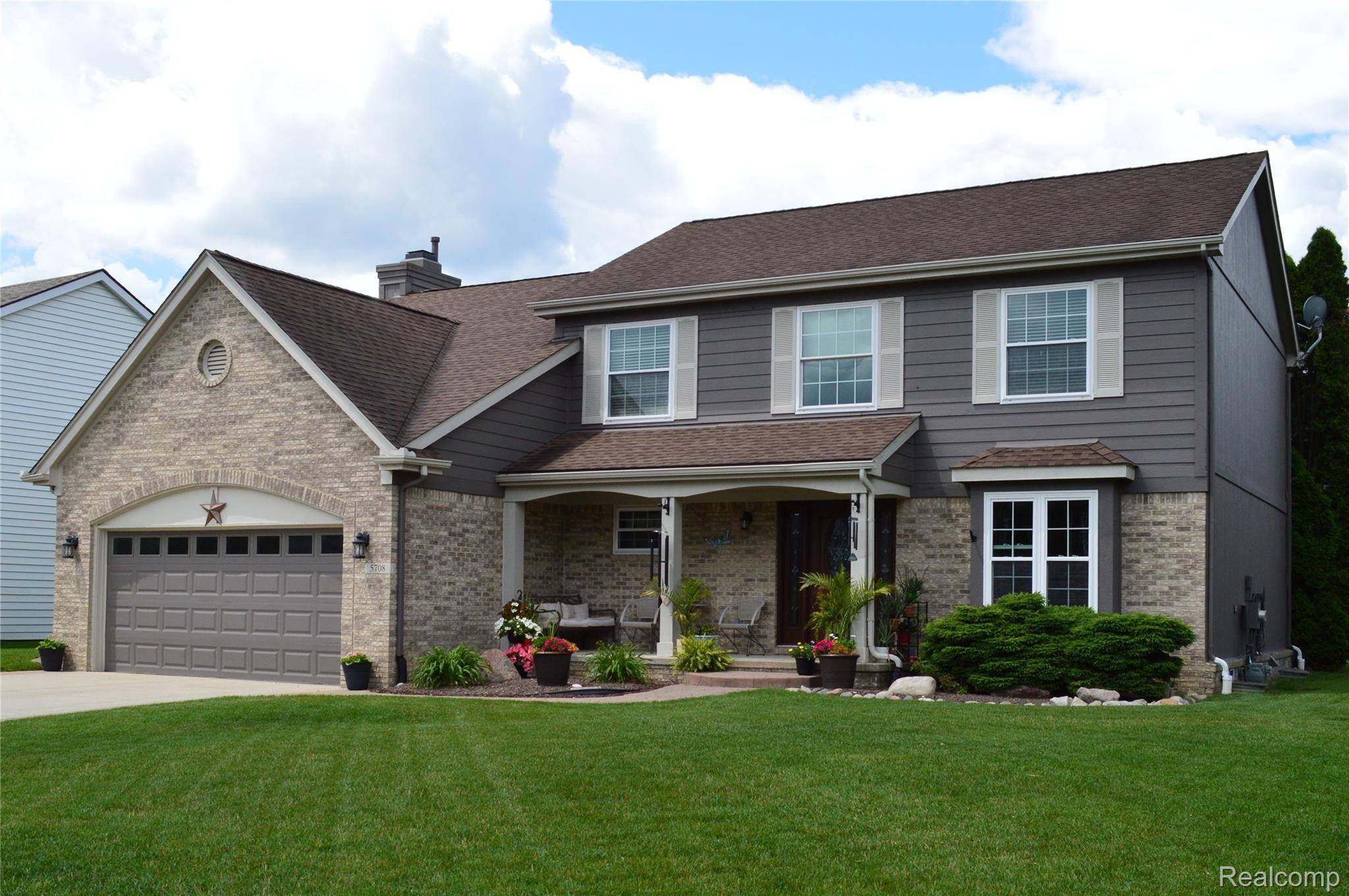 5708 Berwick CT, Independence Charter Township, MI 48346