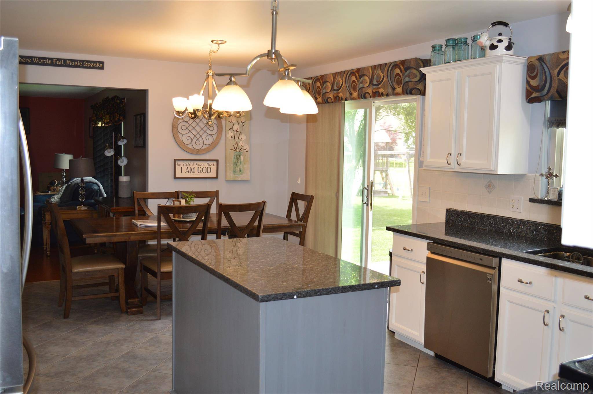 5708 Berwick CT, Independence Charter Township, MI 48346