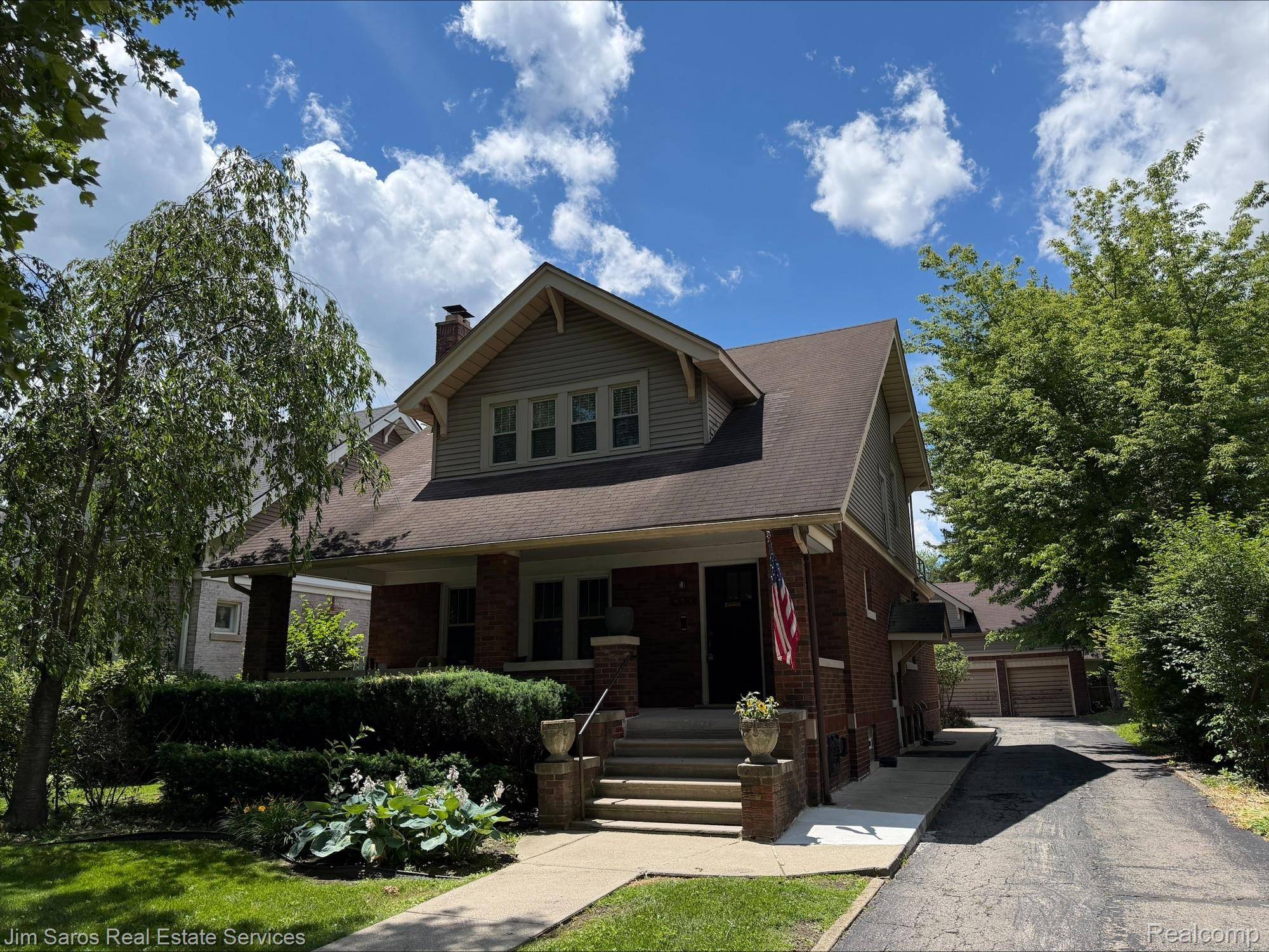 851 Saint Clair AVE, Grosse Pointe, MI 48230