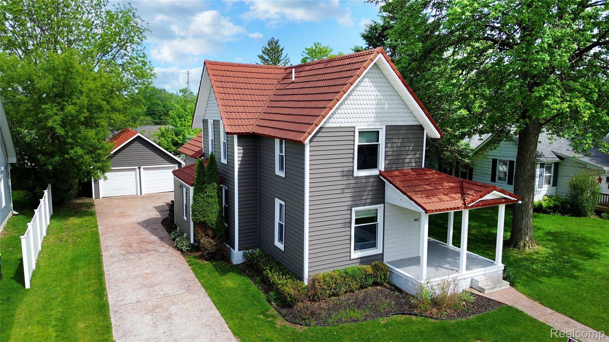 404 Adelaide, Fenton, MI 48430