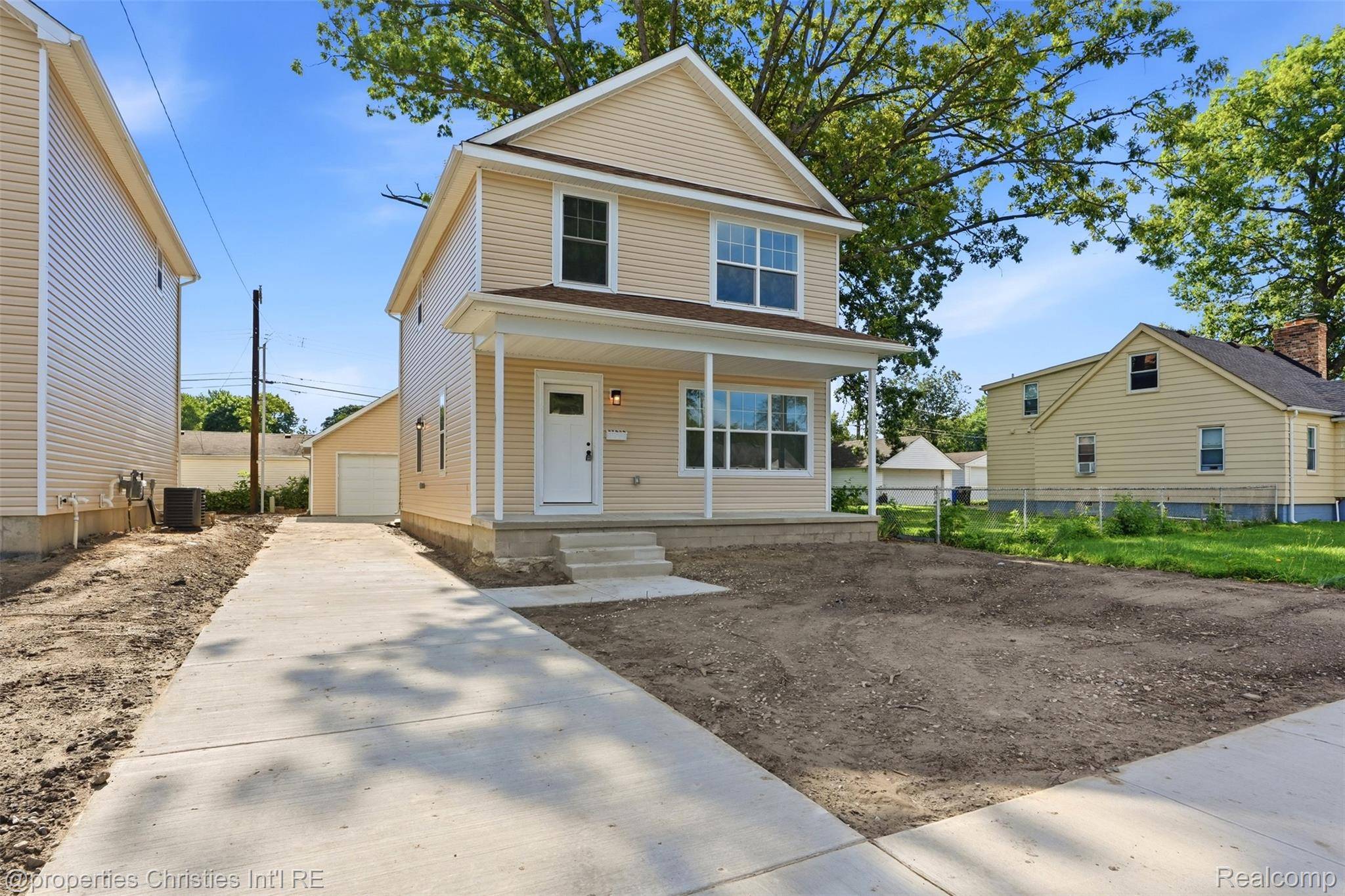 27824 Groveland ST, Madison Heights, MI 48071