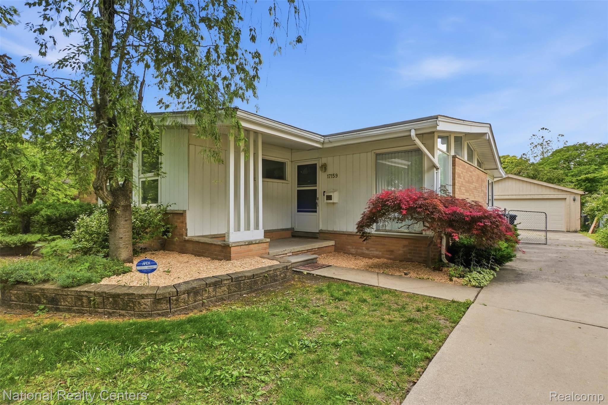 17159 Rougeway ST, Livonia, MI 48152