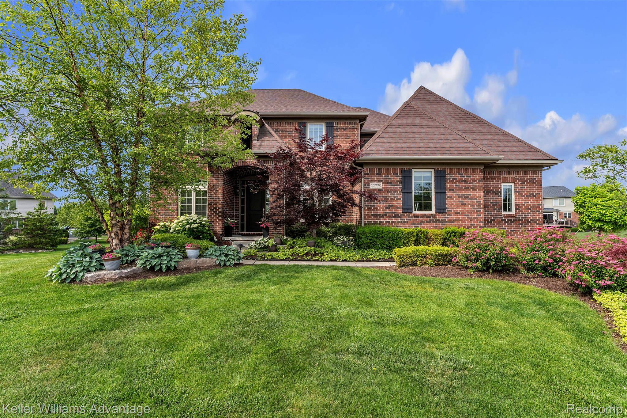 22779 Bedford CT, Lyon Charter Township, MI 48167