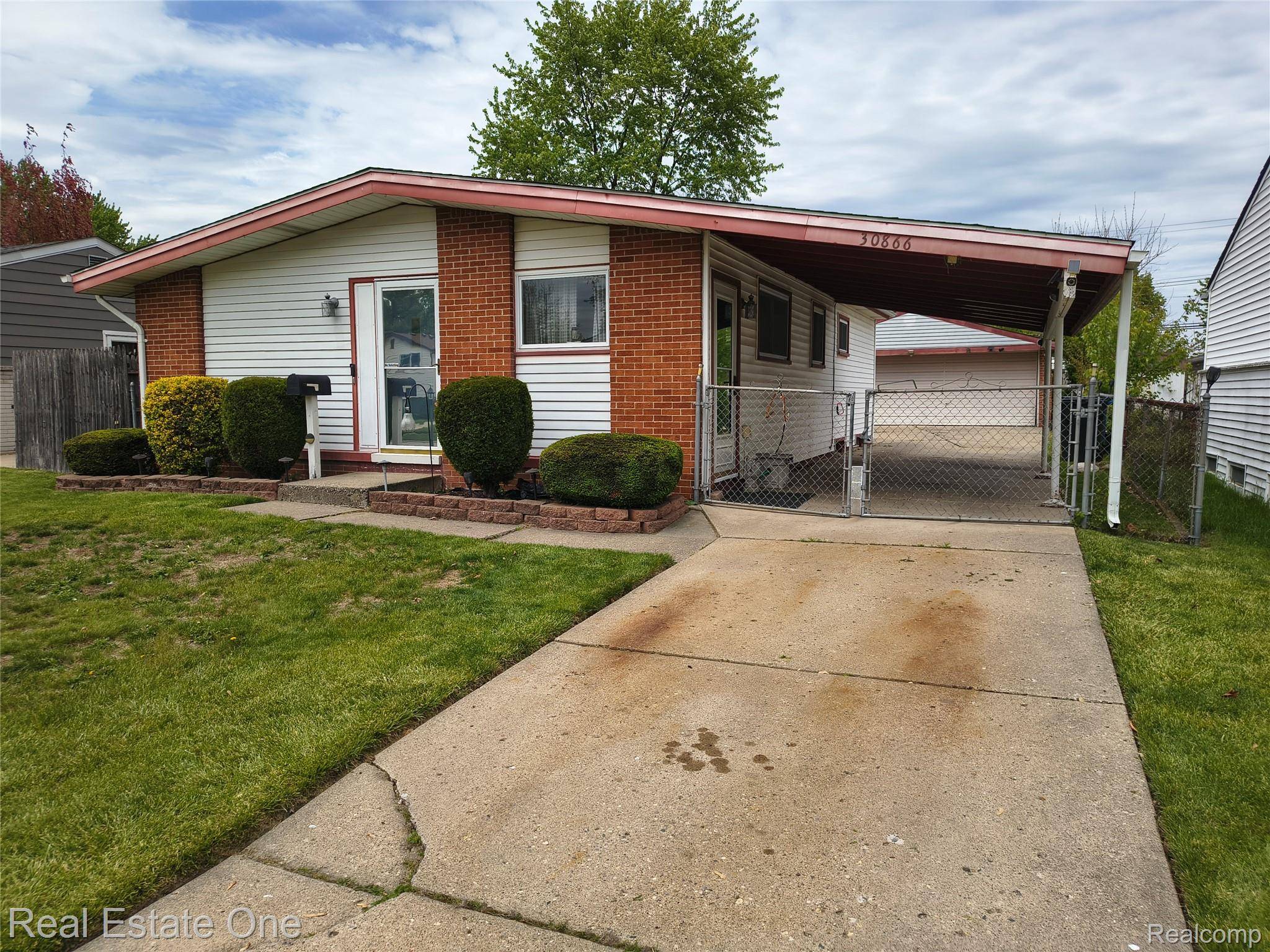 30866 Middlebury ST, Westland, MI 48186