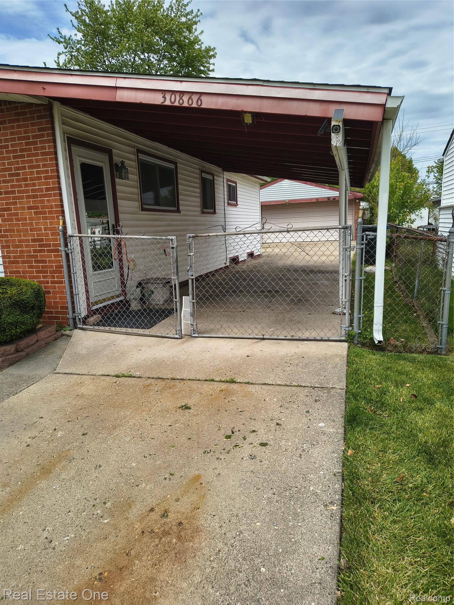 30866 Middlebury ST, Westland, MI 48186