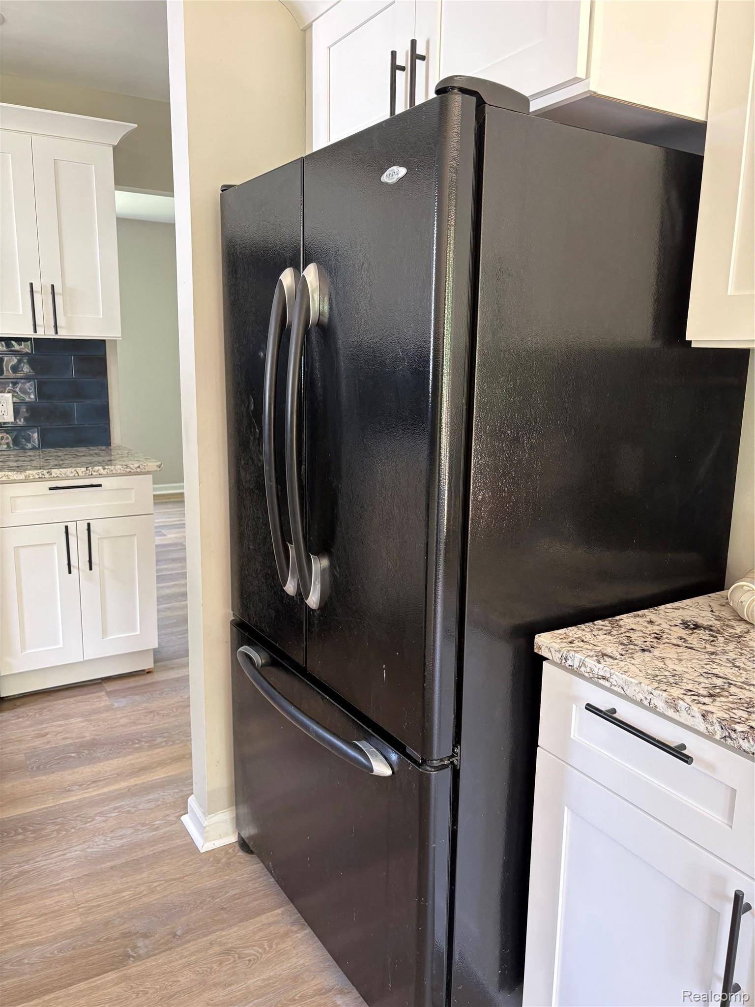 456 Morningside DR, Waterford Charter Township, MI 48327