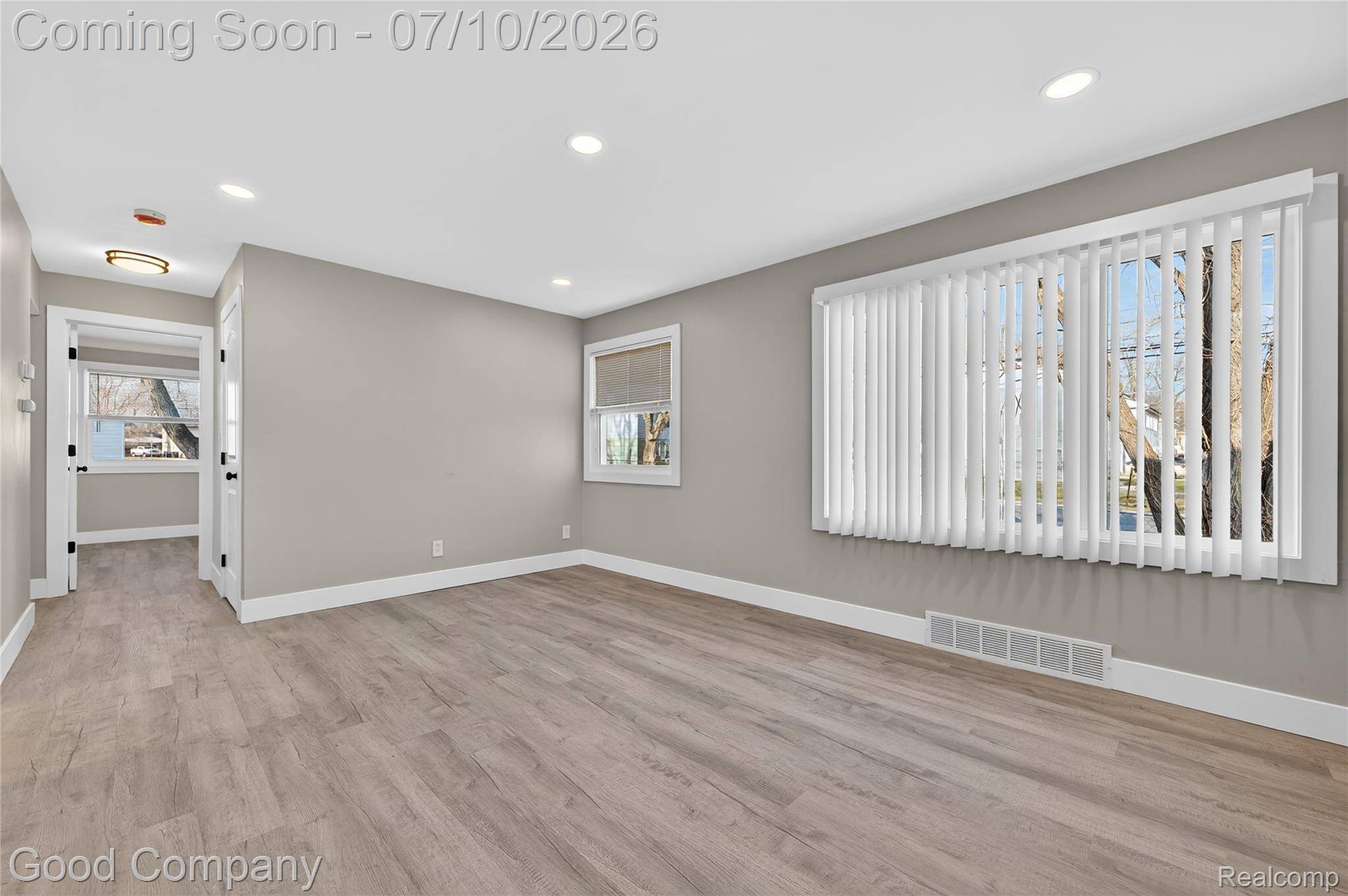 34039 Cambria CT, Westland, MI 48186