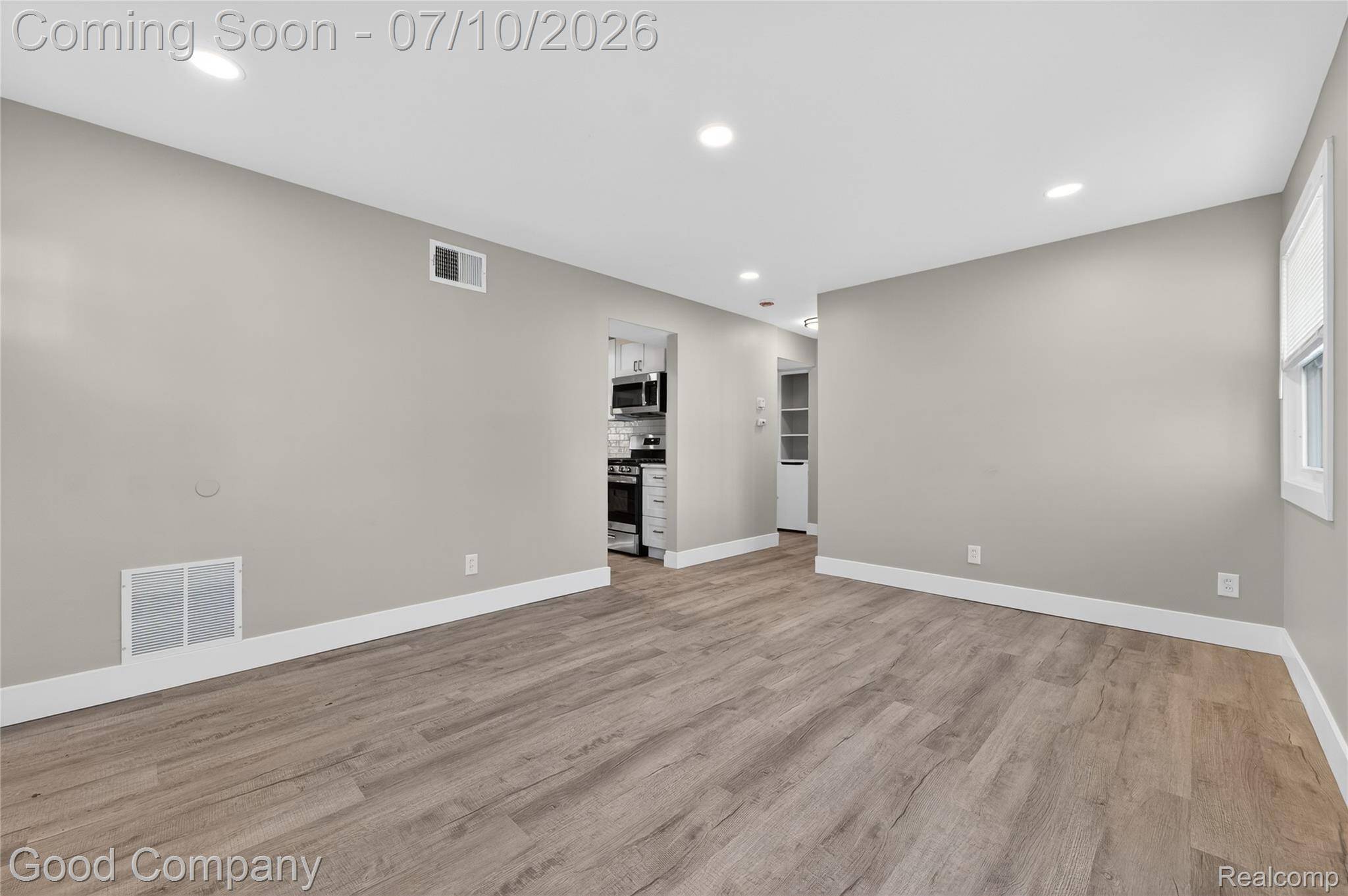 34039 Cambria CT, Westland, MI 48186
