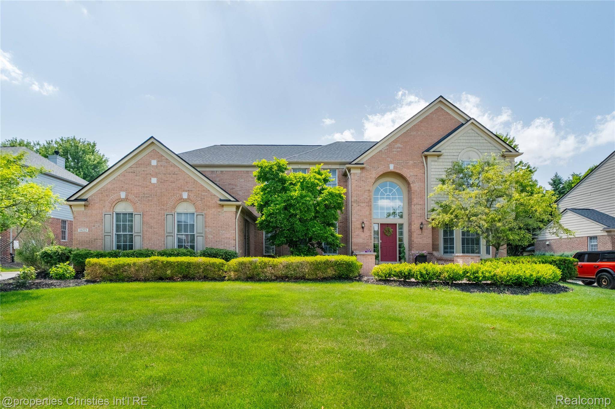 16223 Oak Forest CT, Northville Township, MI 48168