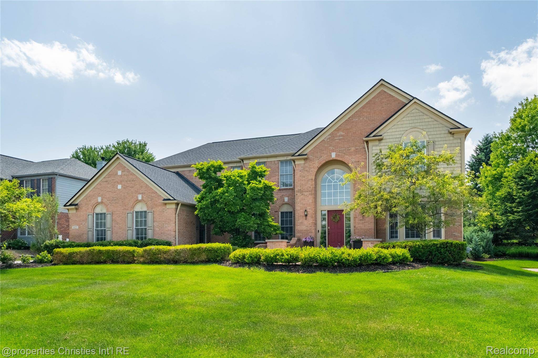 16223 Oak Forest CT, Northville Township, MI 48168