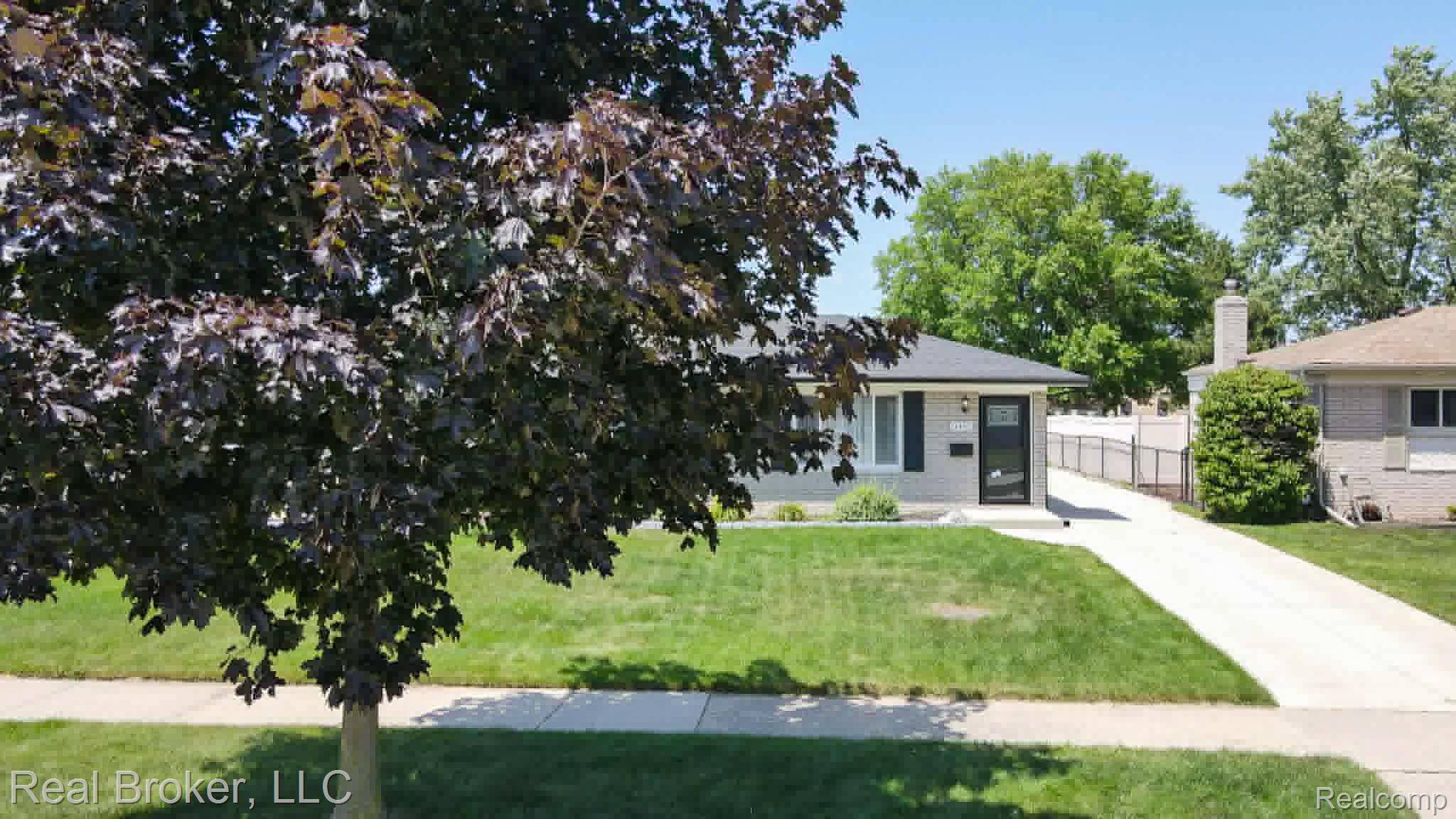 11455 Plumridge BLVD, Sterling Heights, MI 48313