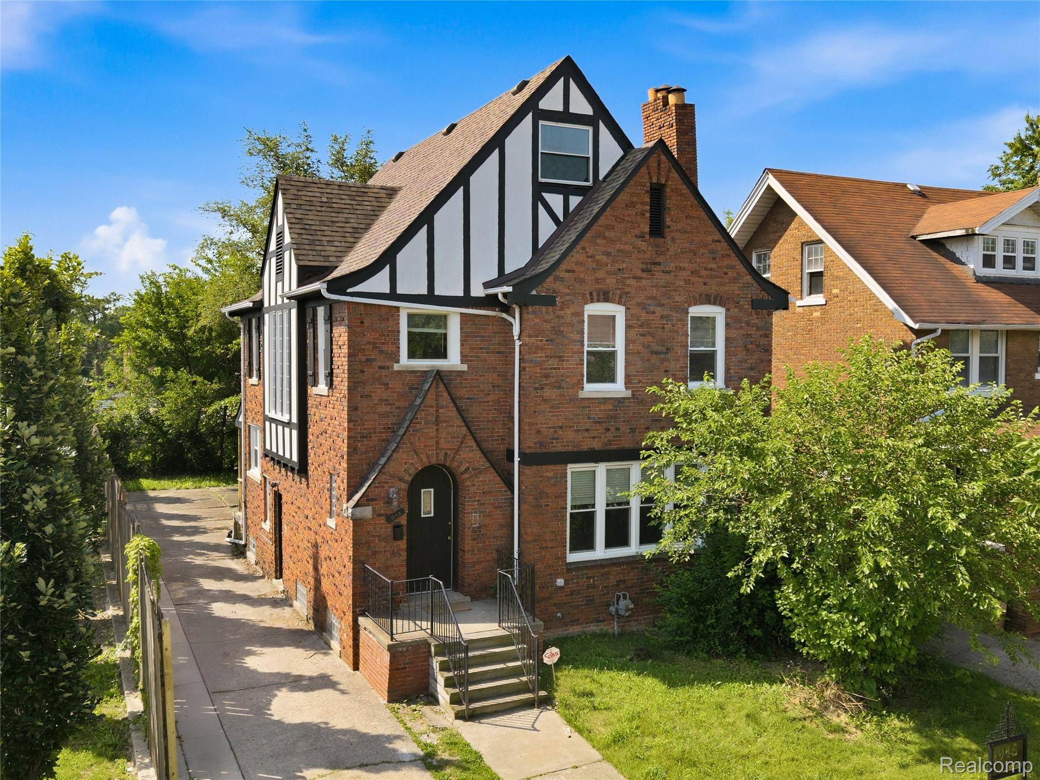 1945 Atkinson ST, Detroit, MI 48206