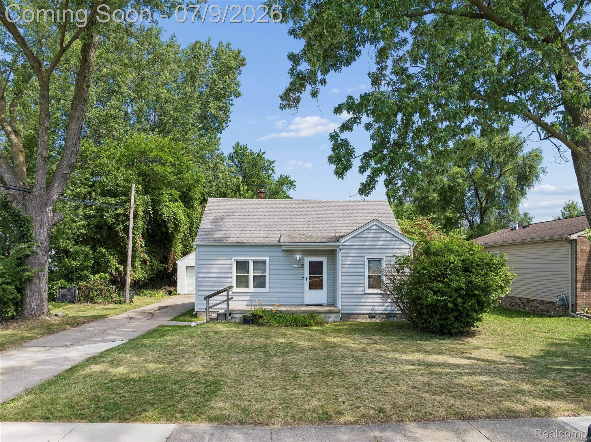 11725 Republic AVE, Warren, MI 48089