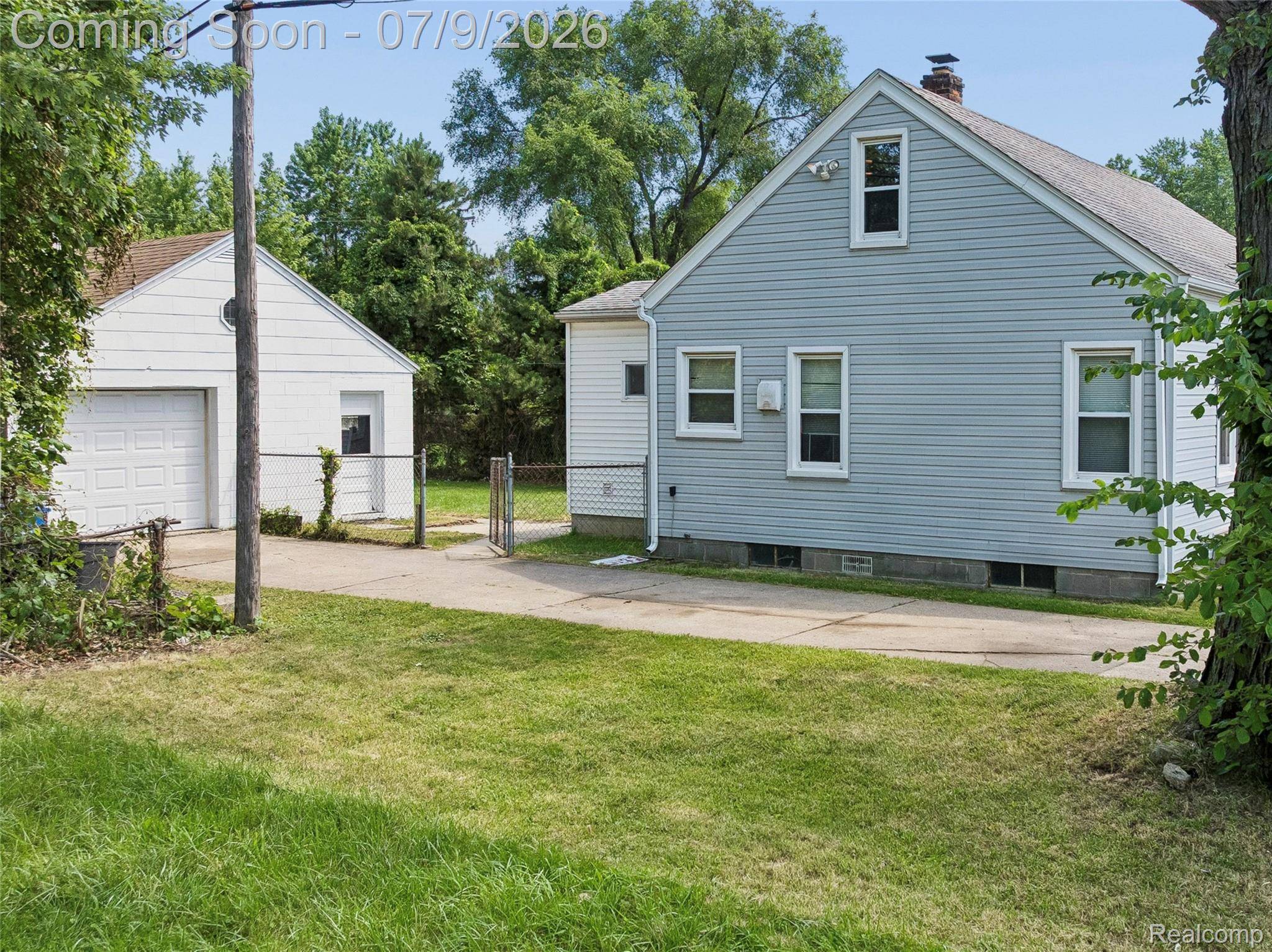 11725 Republic AVE, Warren, MI 48089