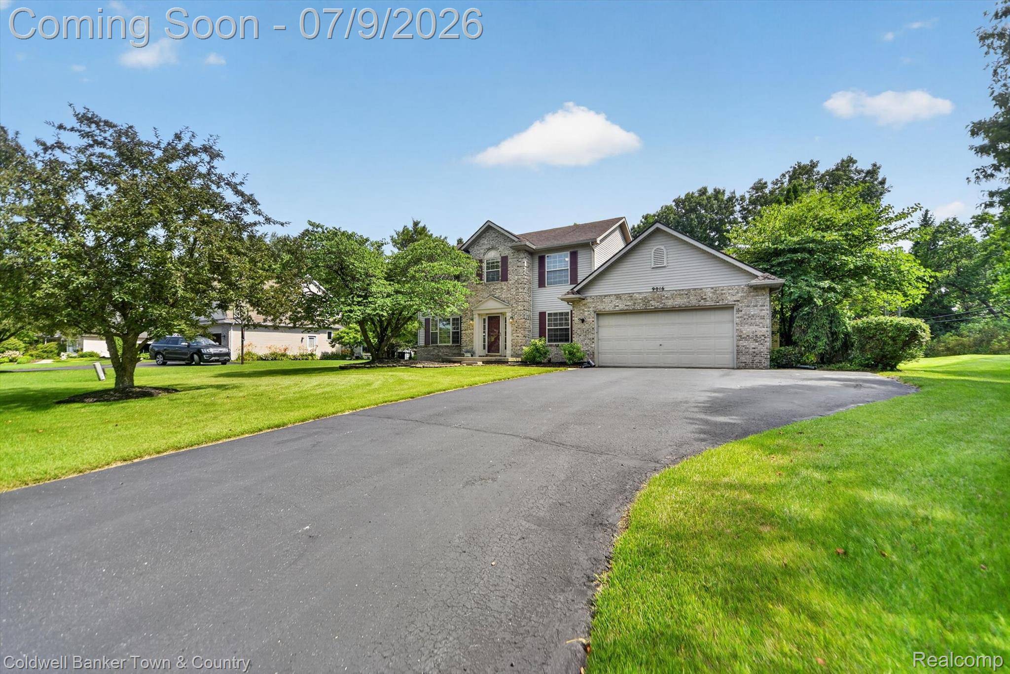 9016 Hyacinth WAY, Green Oak Township, MI 48116