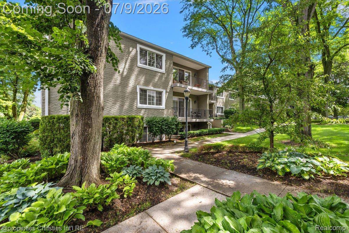 1113 N Old Woodward AVE #34, Birmingham, MI 48009