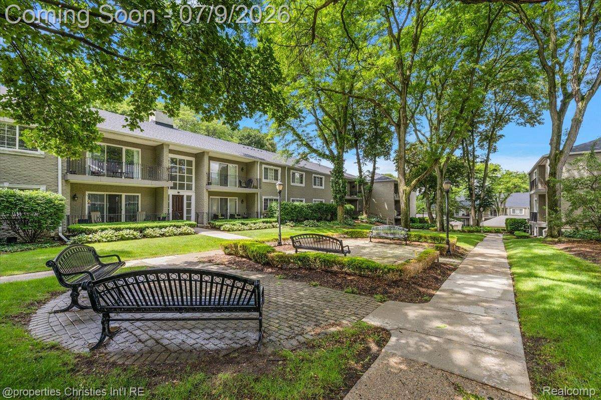 1113 N Old Woodward AVE #34, Birmingham, MI 48009