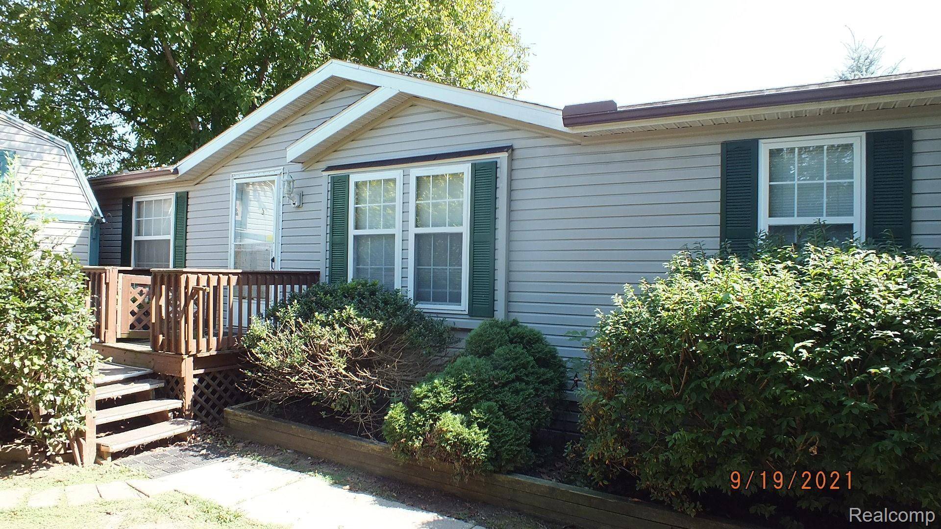 54 RIVERVIEW DR, Erie Township, MI 48133