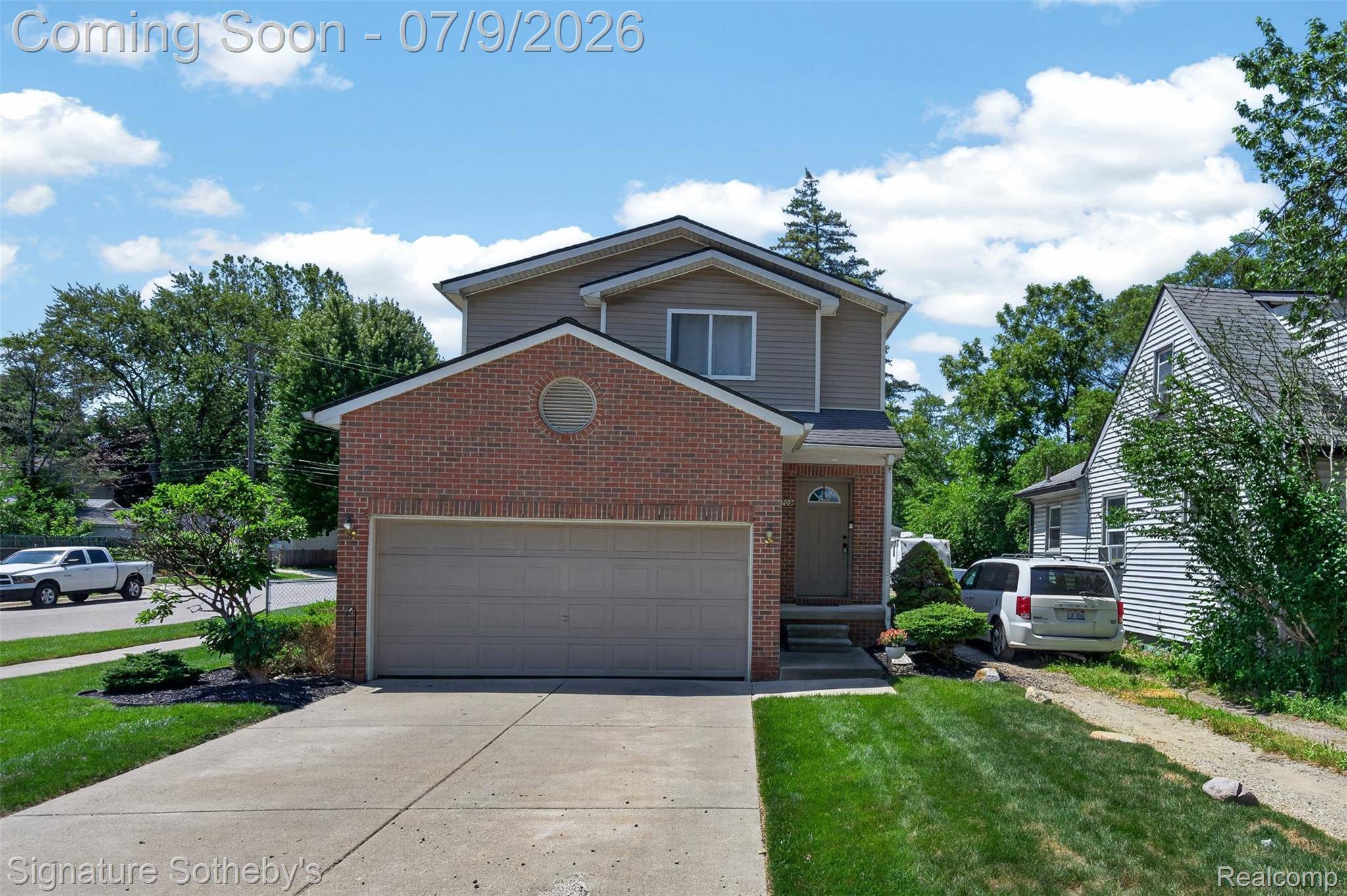 20209 Inkster RD, Livonia, MI 48152