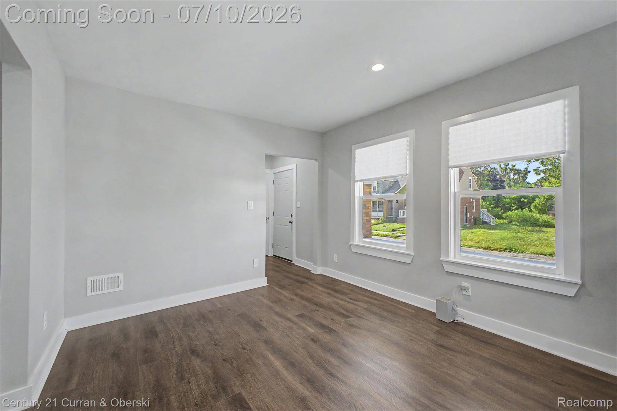 8111 E Hildale ST, Detroit, MI 48234