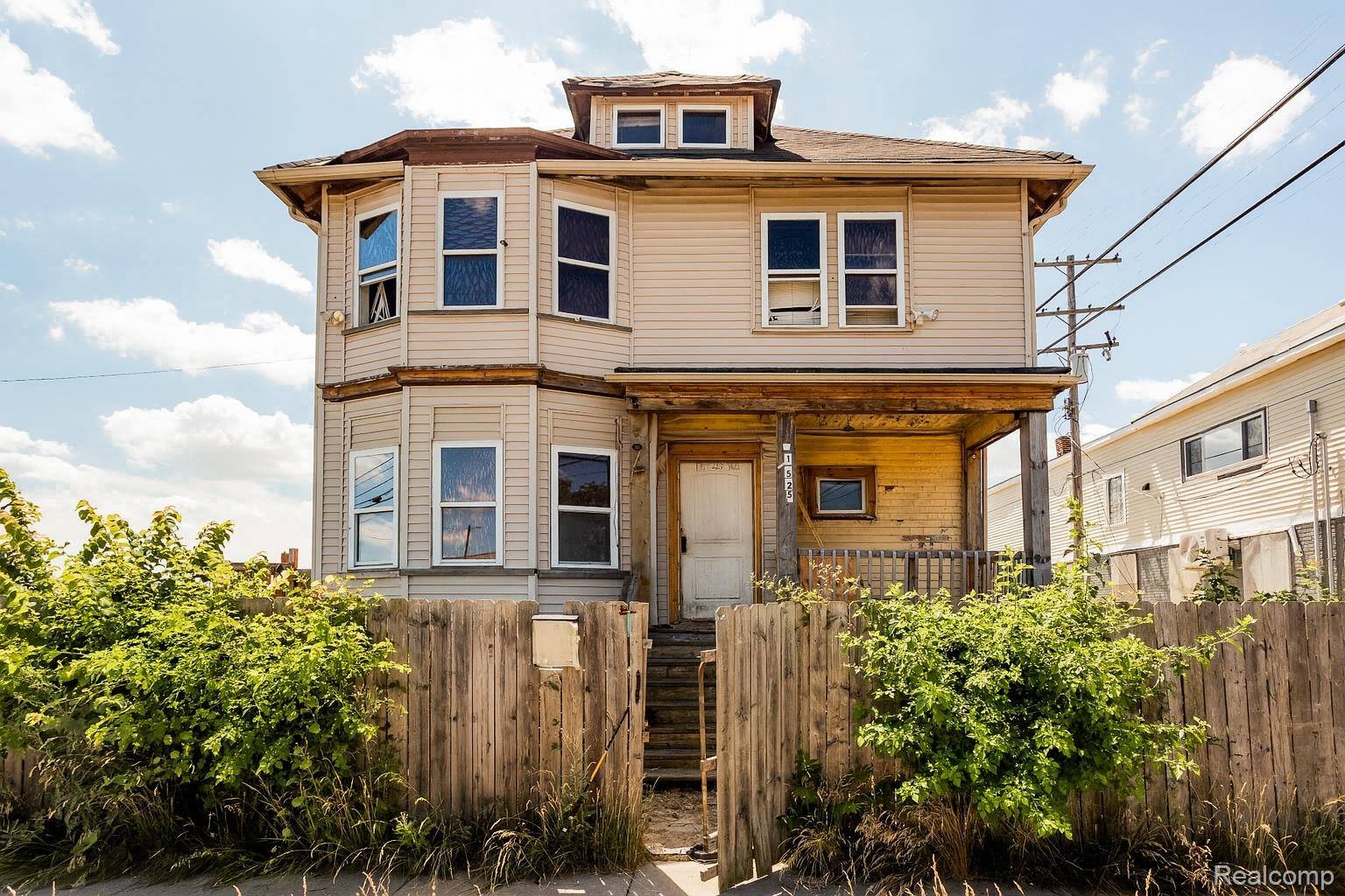 1525 Spruce ST, Detroit, MI 48216