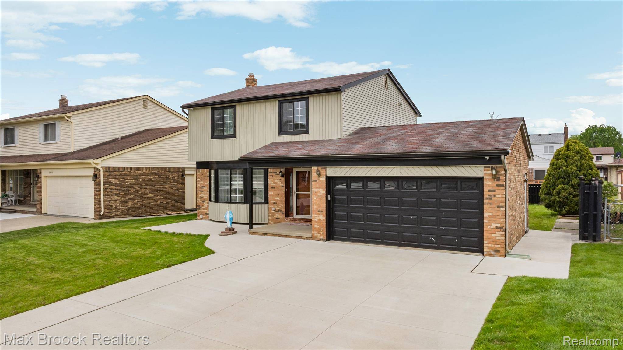 38327 Sleigh DR, Sterling Heights, MI 48310