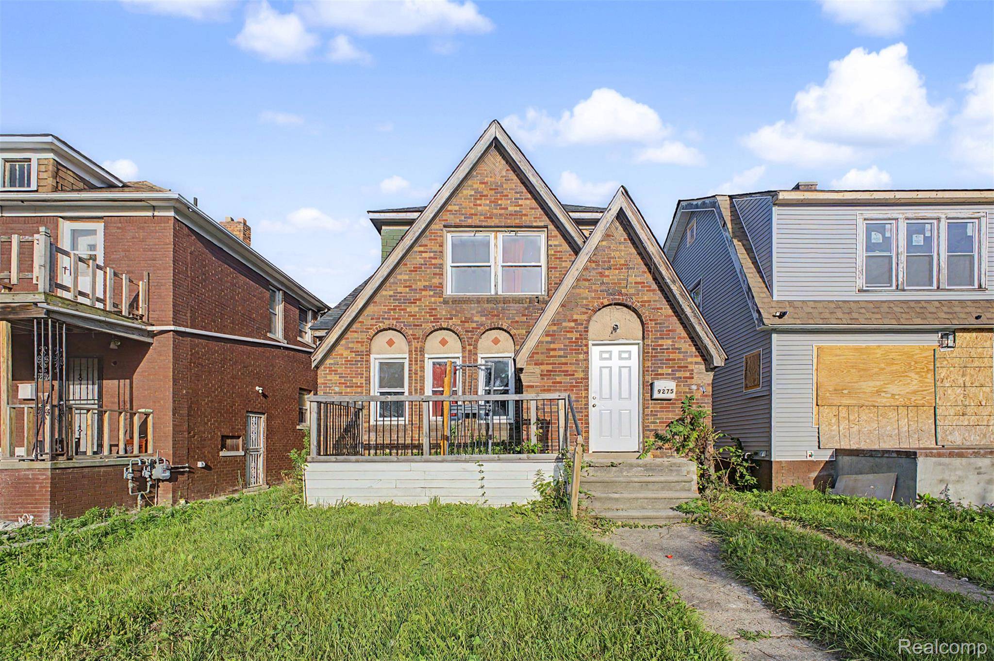 9275 Appoline ST, Detroit, MI 48228