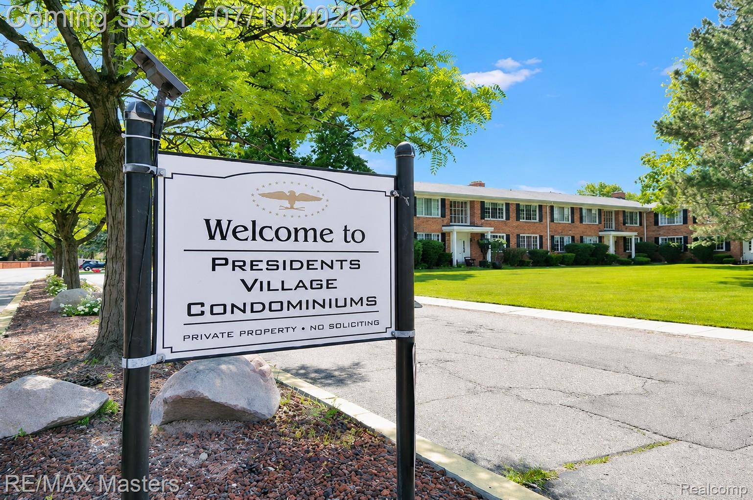 29606 Hoover RD #606, Warren, MI 48093