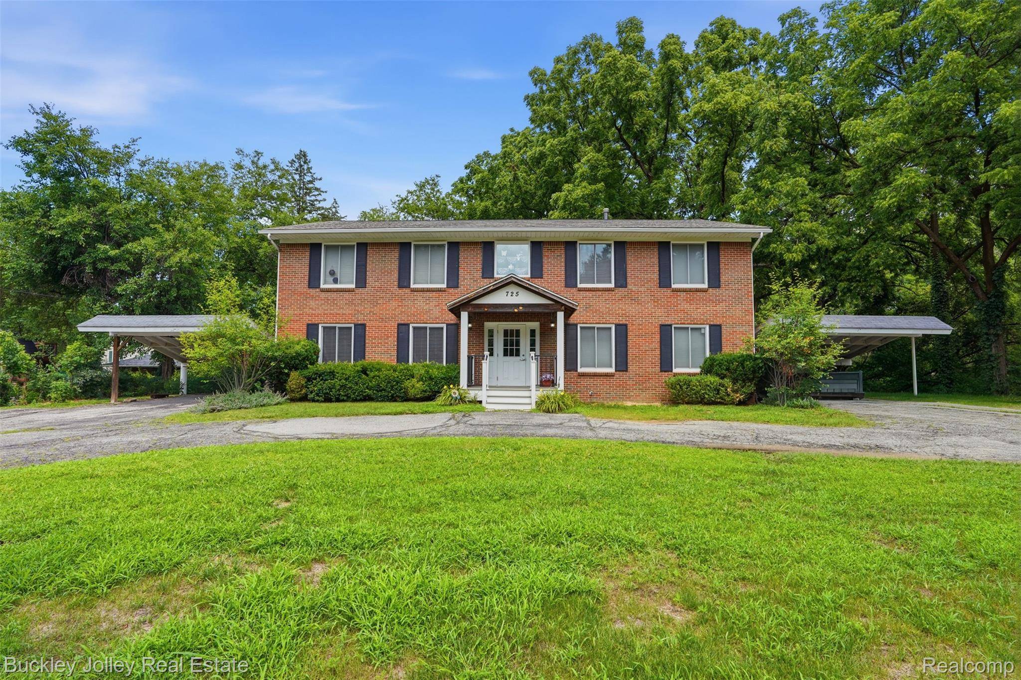 725 Clark ST, Brighton, MI 48116