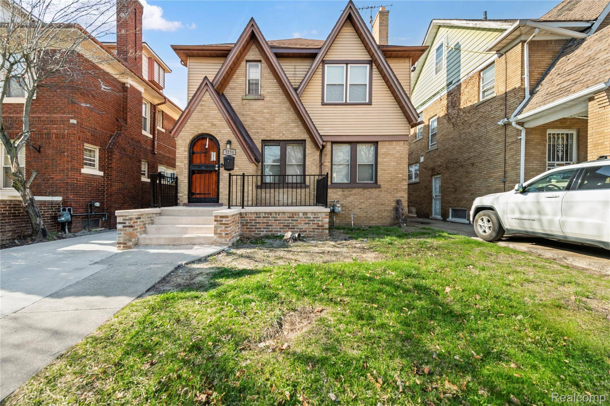3230 Leslie ST, Detroit, MI 48238