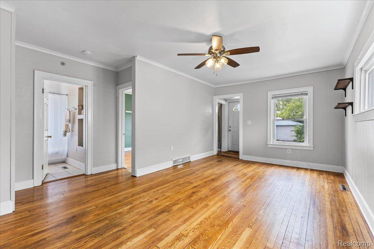 2151 Orchard ST, Ferndale, MI 48220