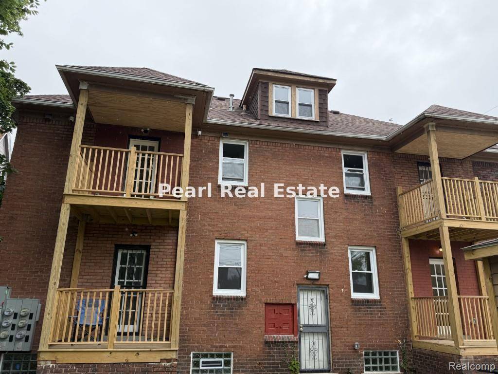 18903 Unit 2S Santa Rosa DR, Detroit, MI 48221