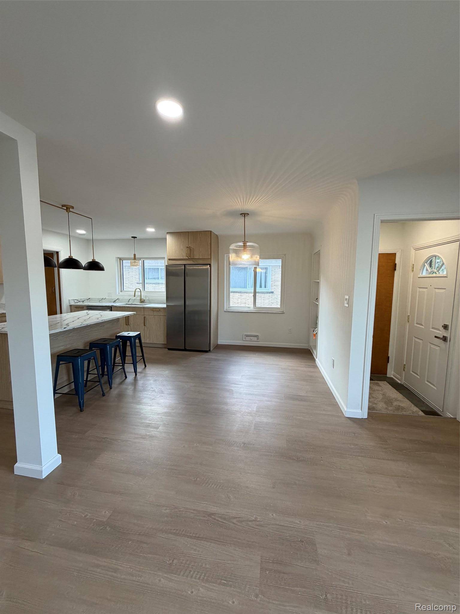24091 Eastwood ST, Oak Park, MI 48237