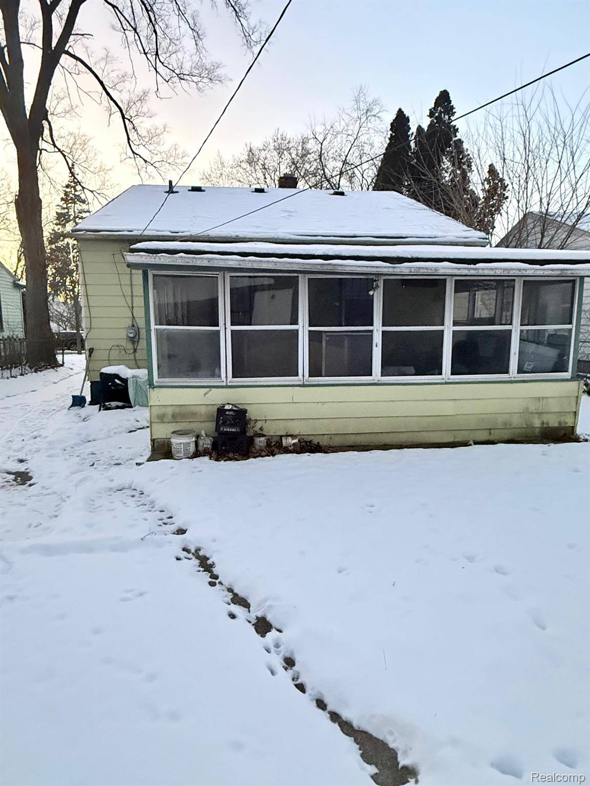 19464 Trinity ST, Detroit, MI 48219