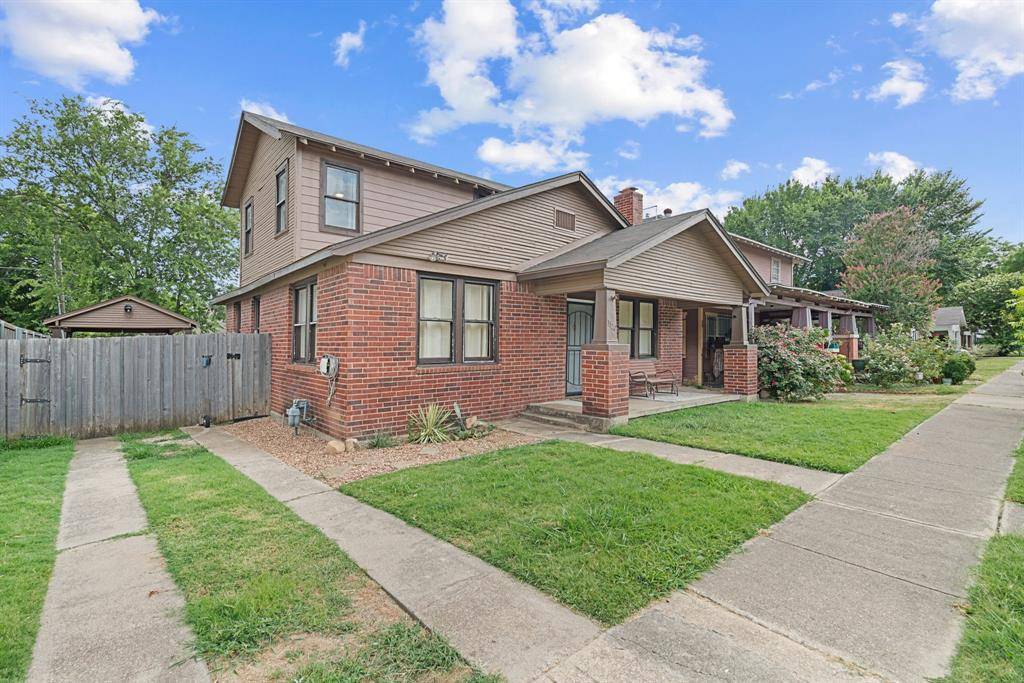 1120 E Terrell Avenue, Fort Worth, TX 76104
