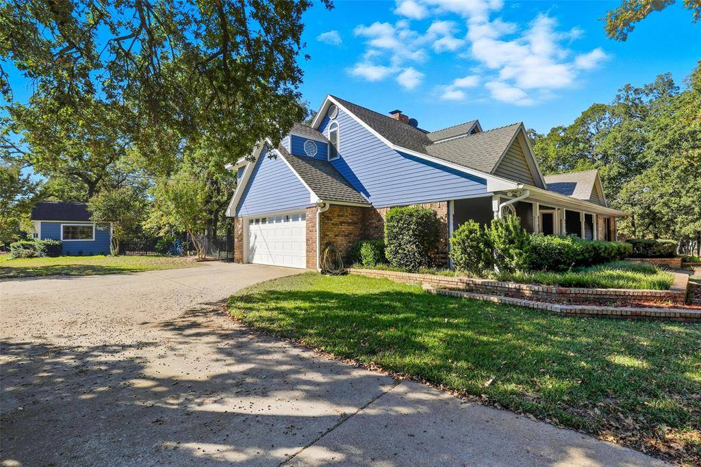 6140 Dick Price Road, Fort Worth, TX 76140